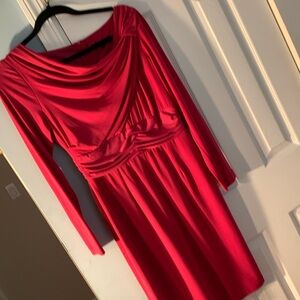 David Meister dark pink dress gathered front. Back zip long sleeve size 6
